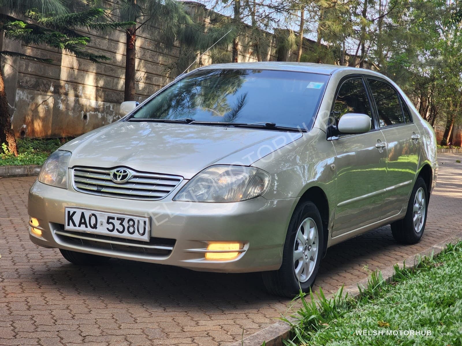 2003 Toyota NZE 1.8L Petrol Sedan, photo 2