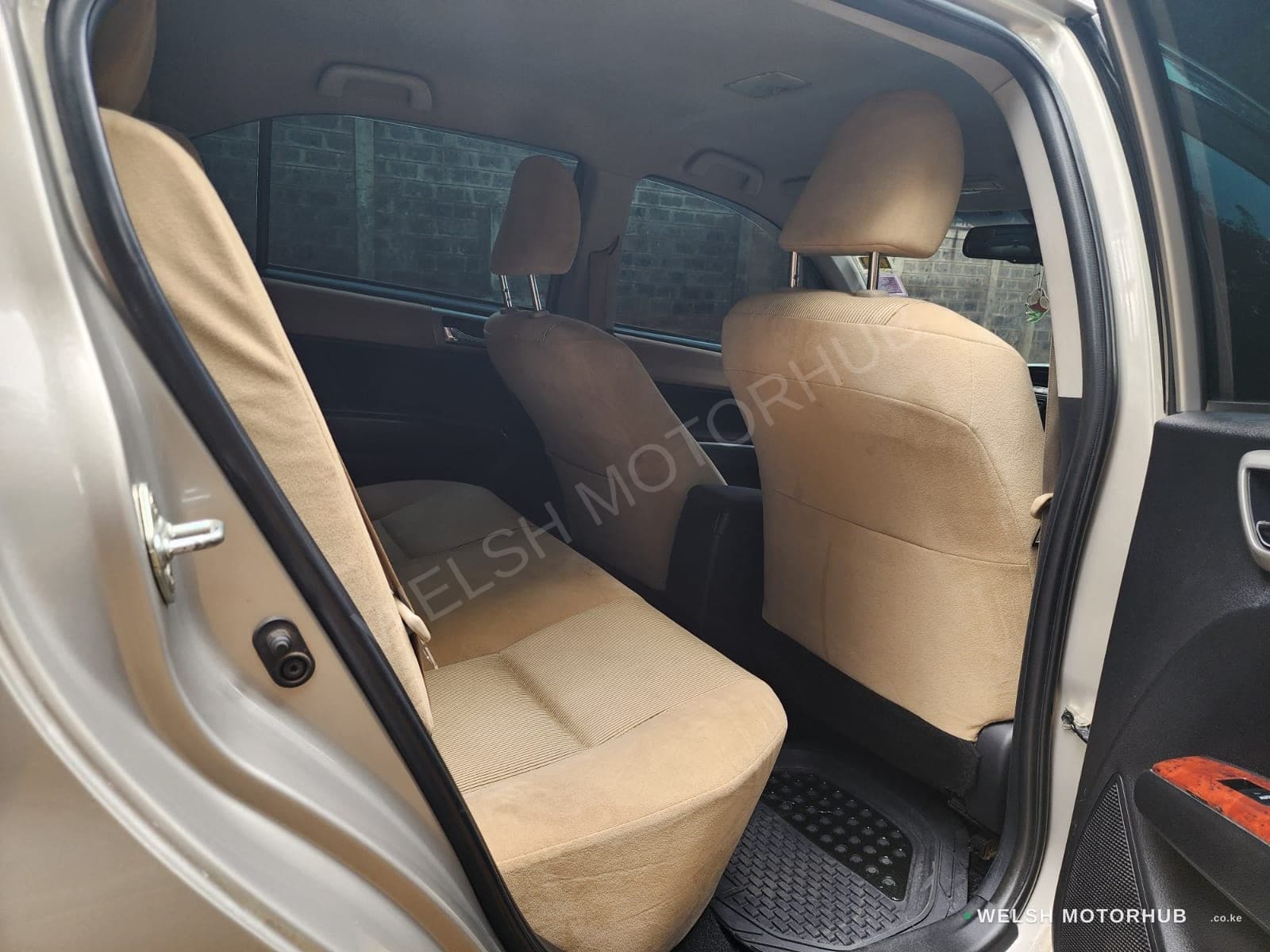 2012 Toyota Axio 1.5L Petrol Sedan, photo 11