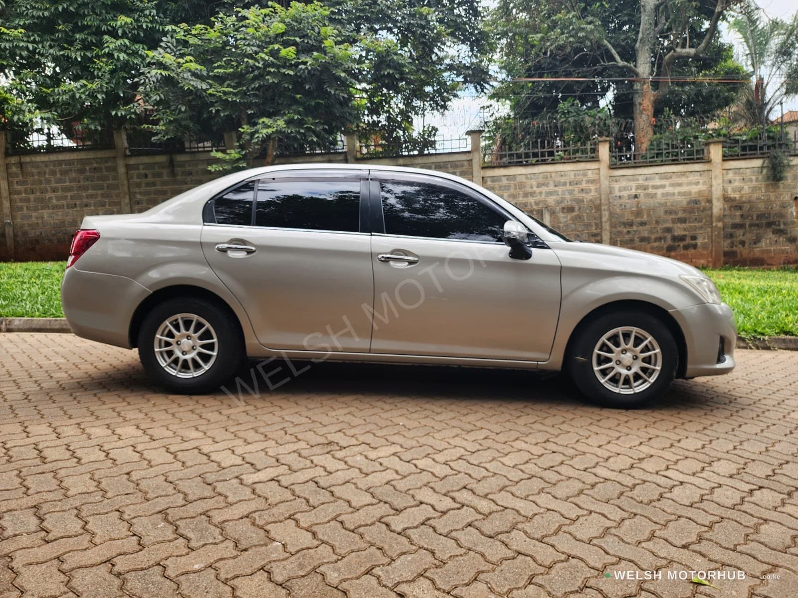 2012 Toyota Axio 1.5L Petrol Sedan, photo 6