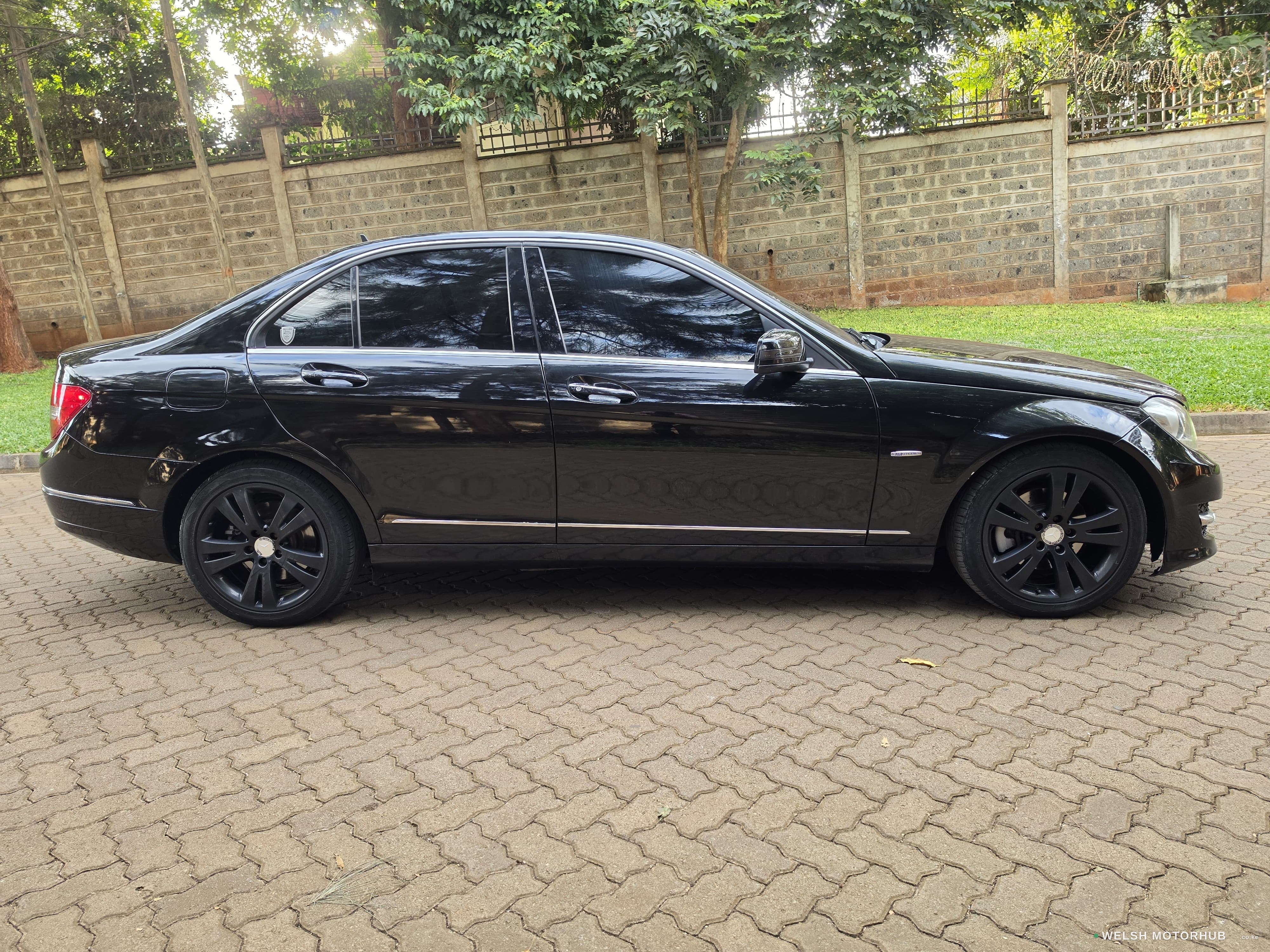 2010 Mercedes-Benz C200 1.8L Petrol Sedan, photo 6