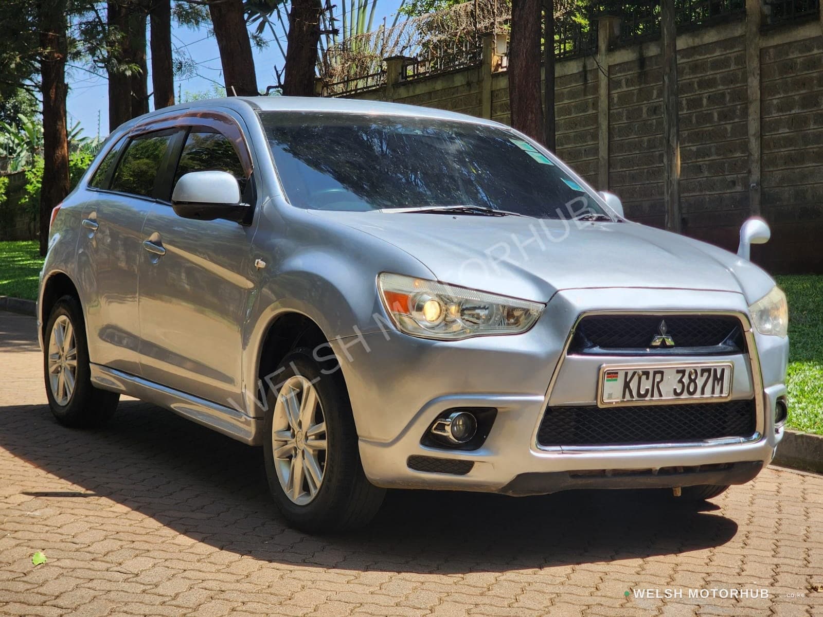 Mitsubishi RVR