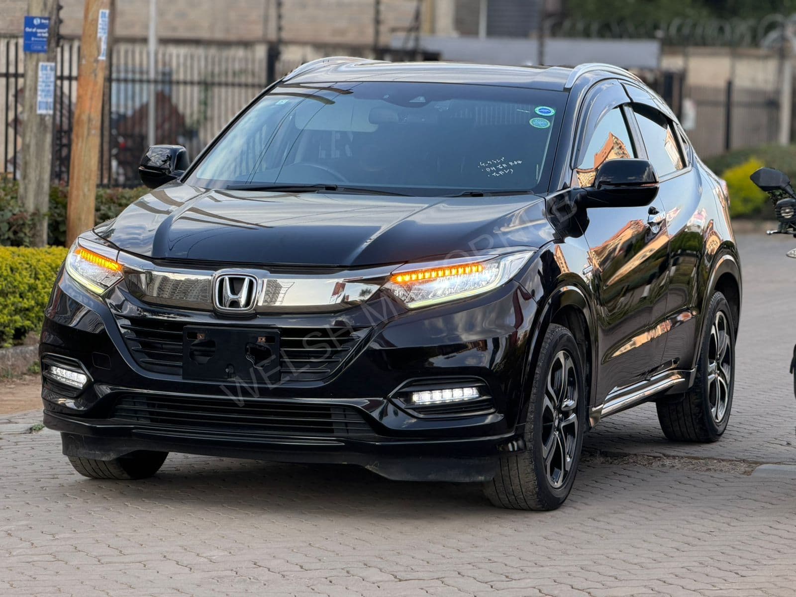 2019 Honda Vezel 1.5L Hybrid SUV, main photo