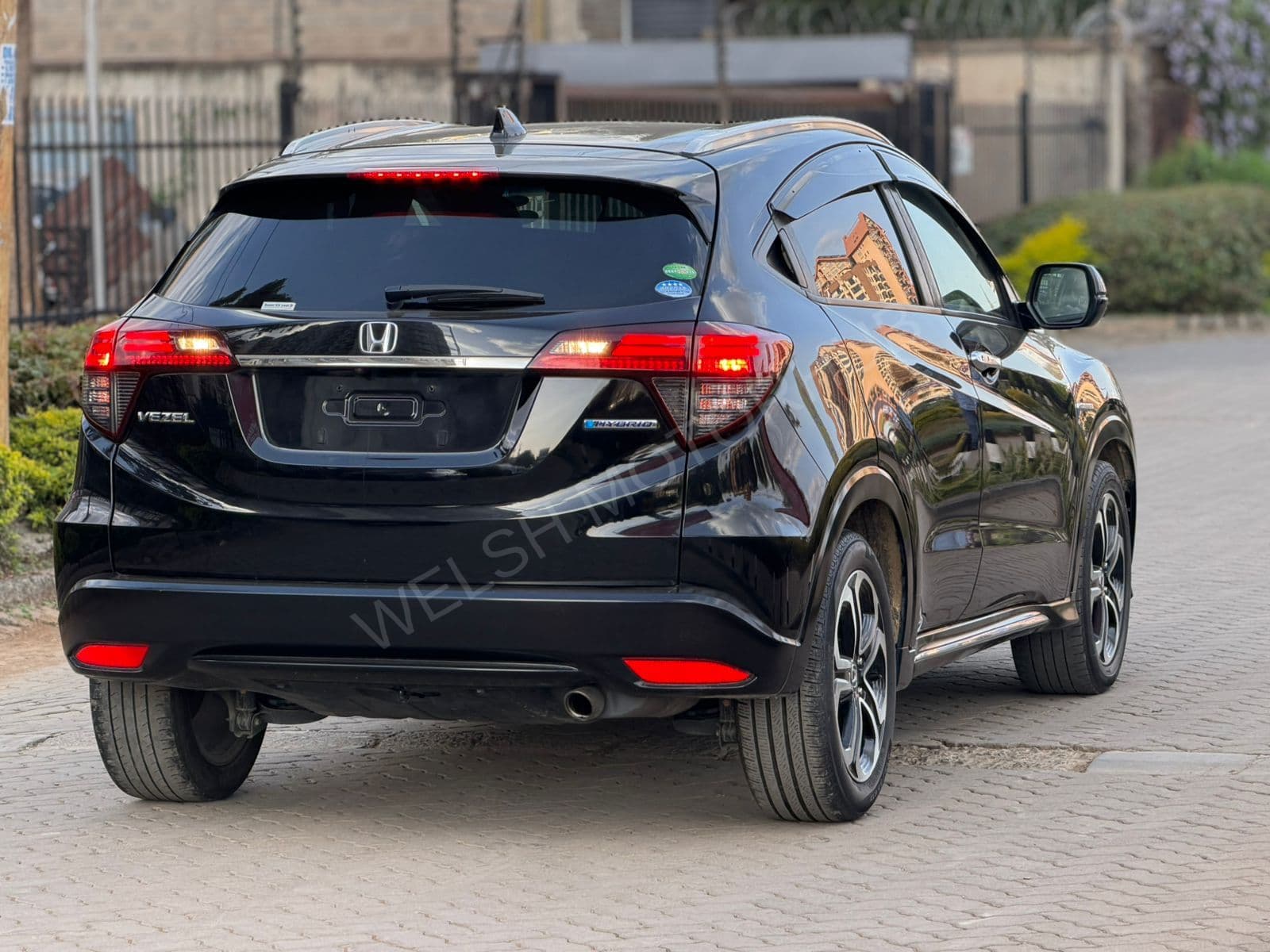 2019 Honda Vezel 1.5L Hybrid SUV, photo 3