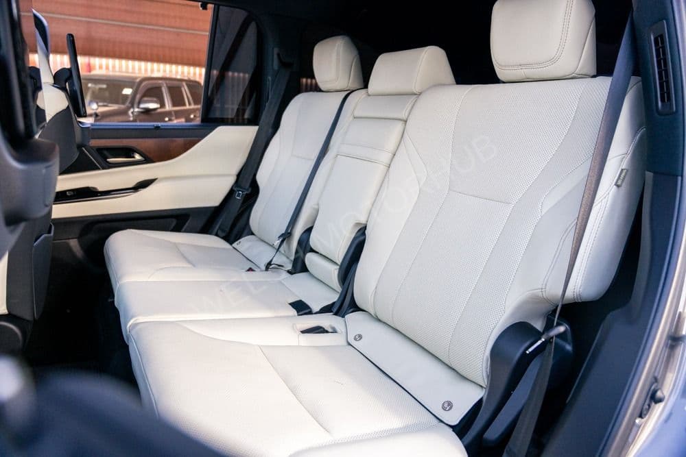 2023 Lexus LX 600 3.5L Petrol SUV, photo 6