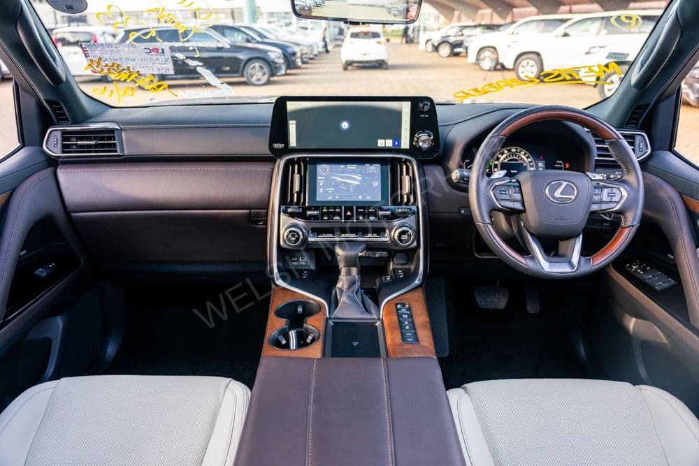 2023 Lexus LX 600 3.5L Petrol SUV, photo 8