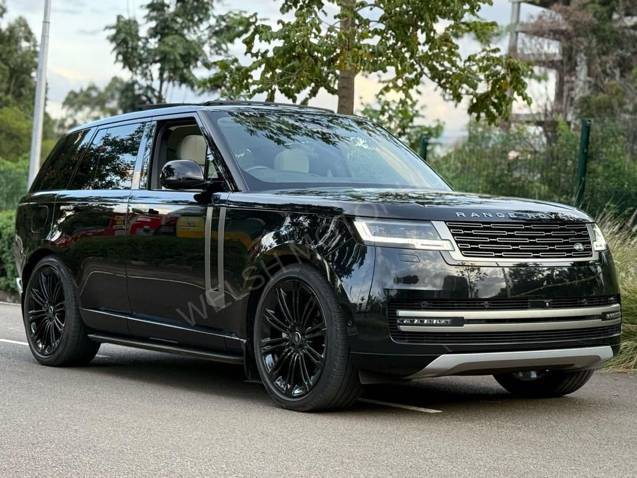 2022 Range Rover Vogue 350D HSE 3L Diesel SUV, photo 2
