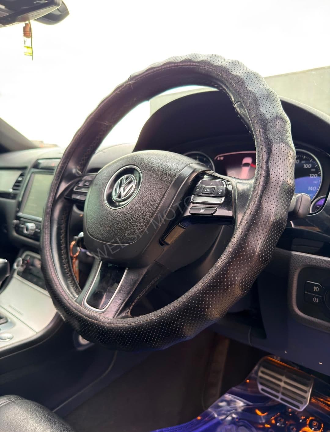2014 Volkswagen Tuareg 3L Diesel SUV, photo 11