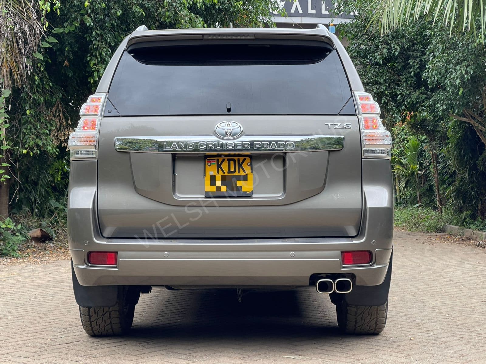 2016 Toyota Land Cruiser Prado TZG 2.8L Diesel SUV, photo 4