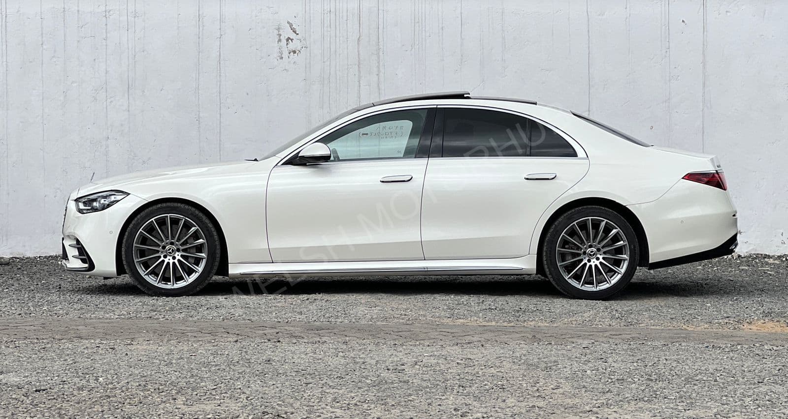 2021 Mercedes-Benz S500 3L Petrol Sedan, photo 3