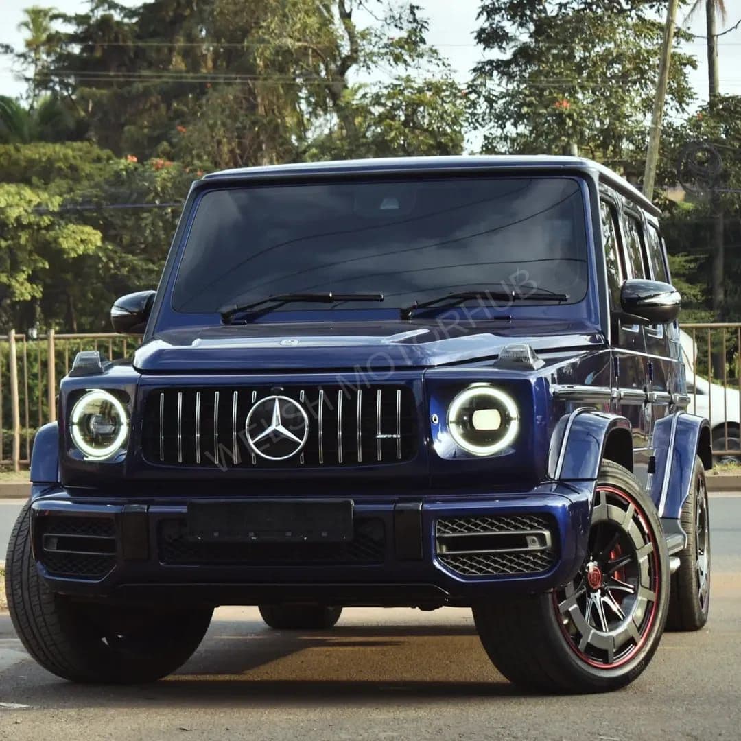 Mercedes-Benz G63 ( AMG )