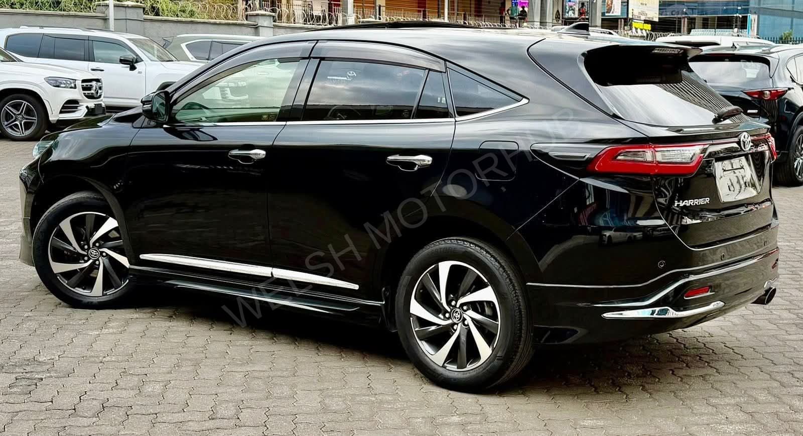 2019 Toyota Harrier PREMIUM ADVANCE Petrol SUV, photo 2