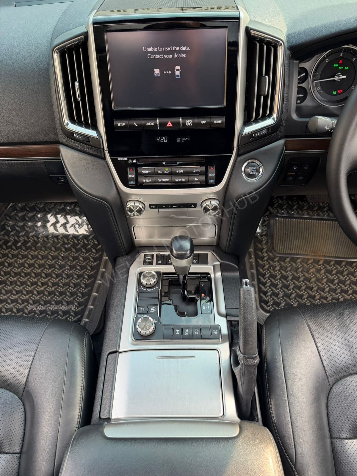 2016 Toyota Land Cruiser SAHARA LC200 4.5L Diesel SUV, photo 11