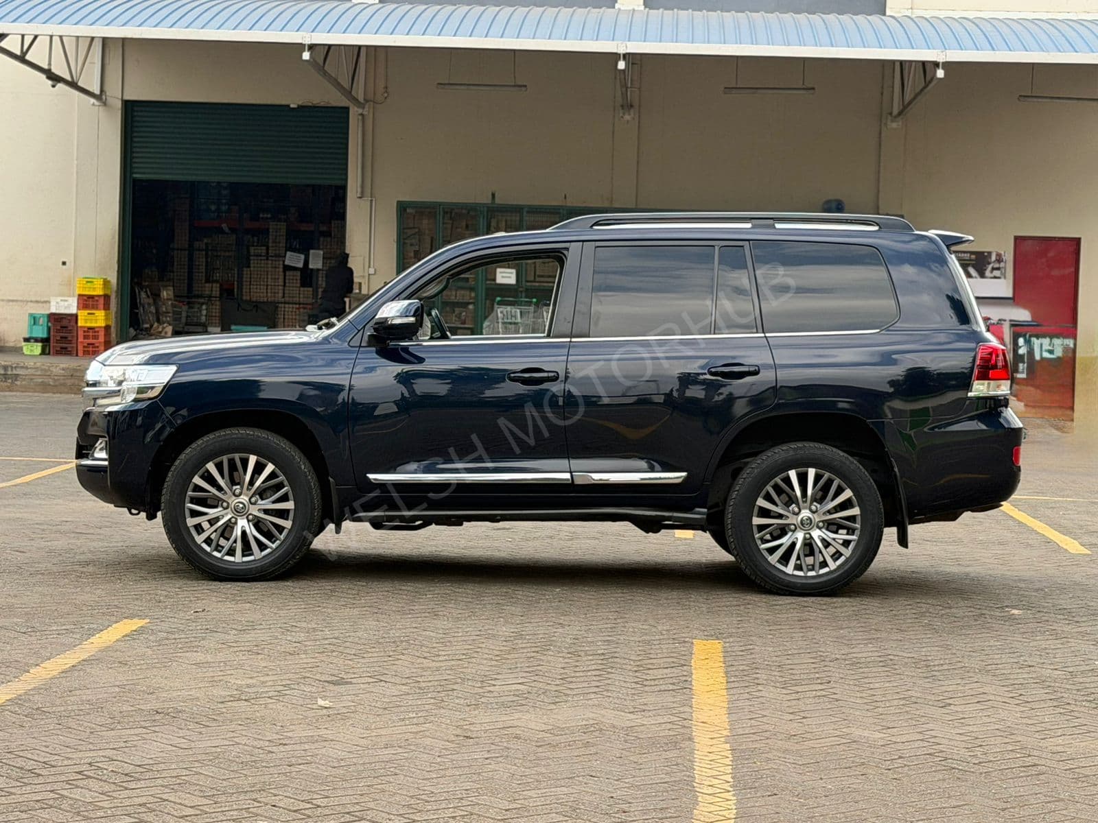 2016 Toyota Land Cruiser SAHARA LC200 4.5L Diesel SUV, photo 7