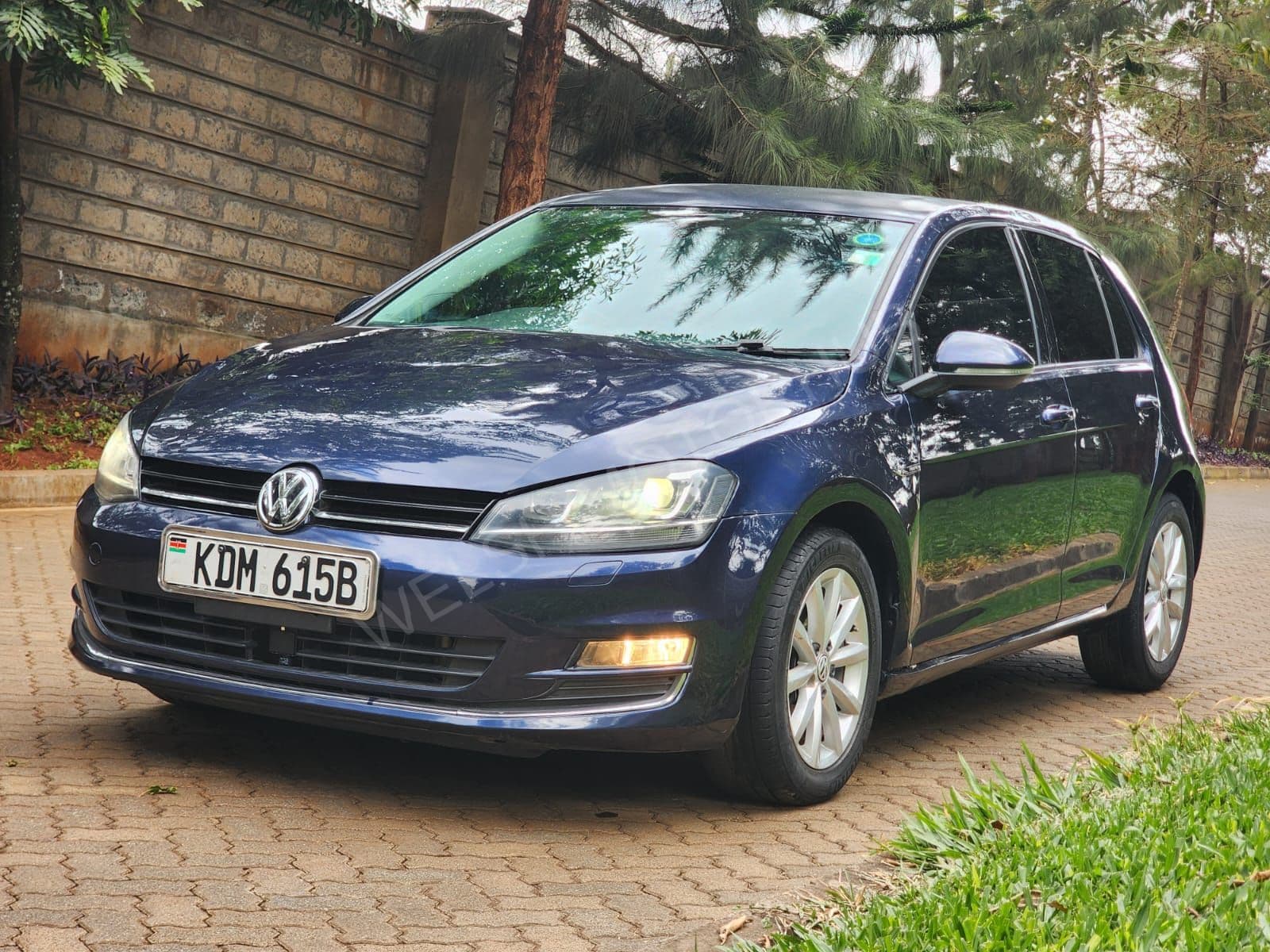 2016 Volkswagen Golf TSI Petrol Hatchback, photo 3