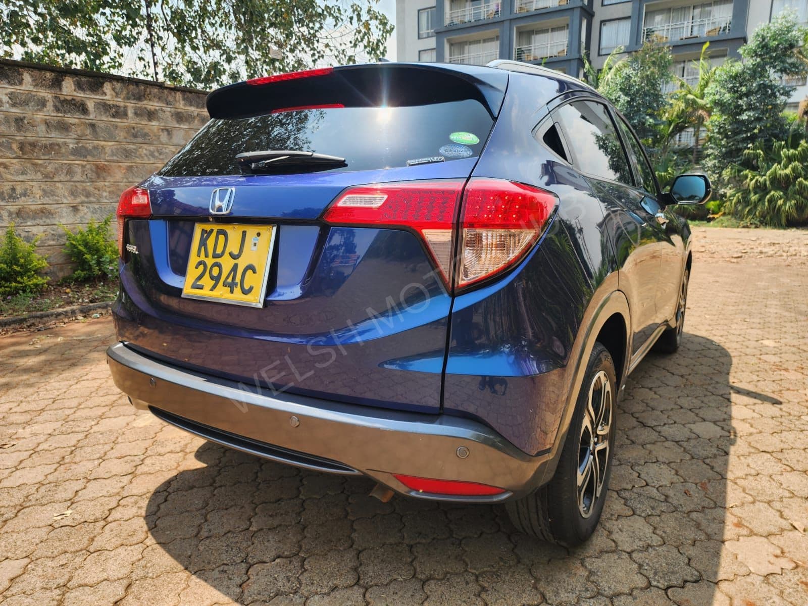 2015 Honda Vezel 1.5L Petrol SUV, photo 4