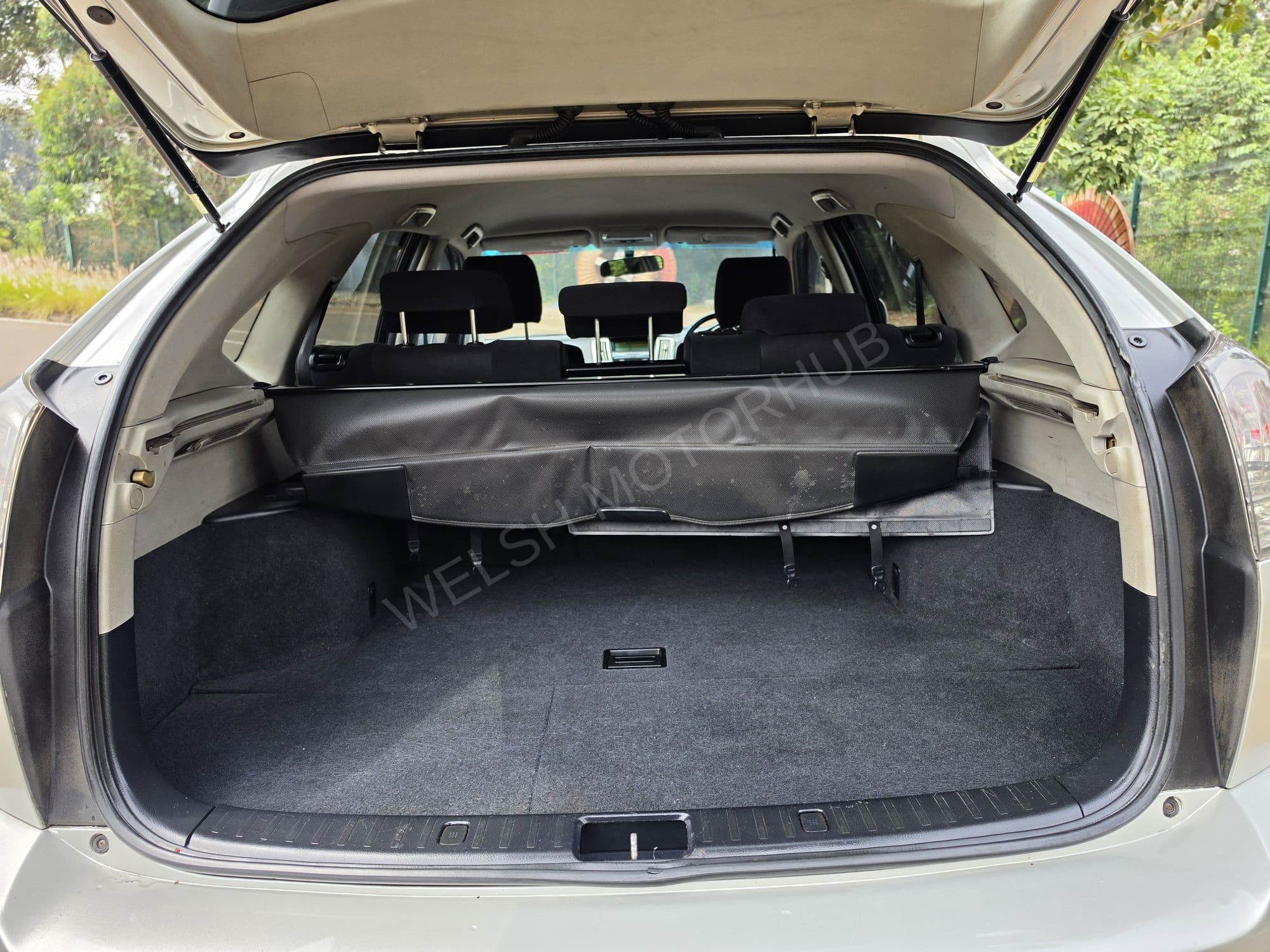 2005 Toyota Harrier 2.5L Petrol SUV, photo 12