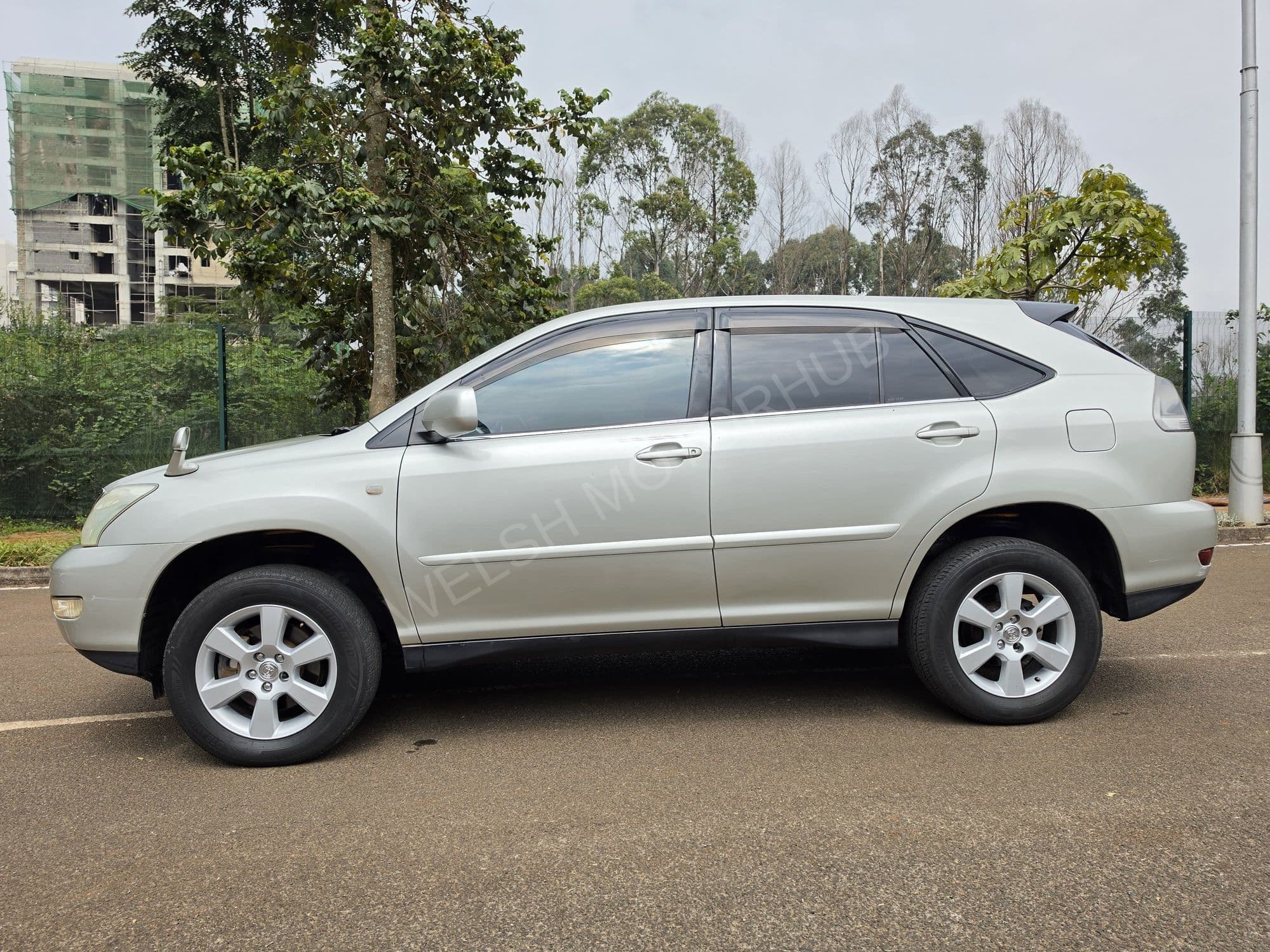 2005 Toyota Harrier 2.5L Petrol SUV, photo 4