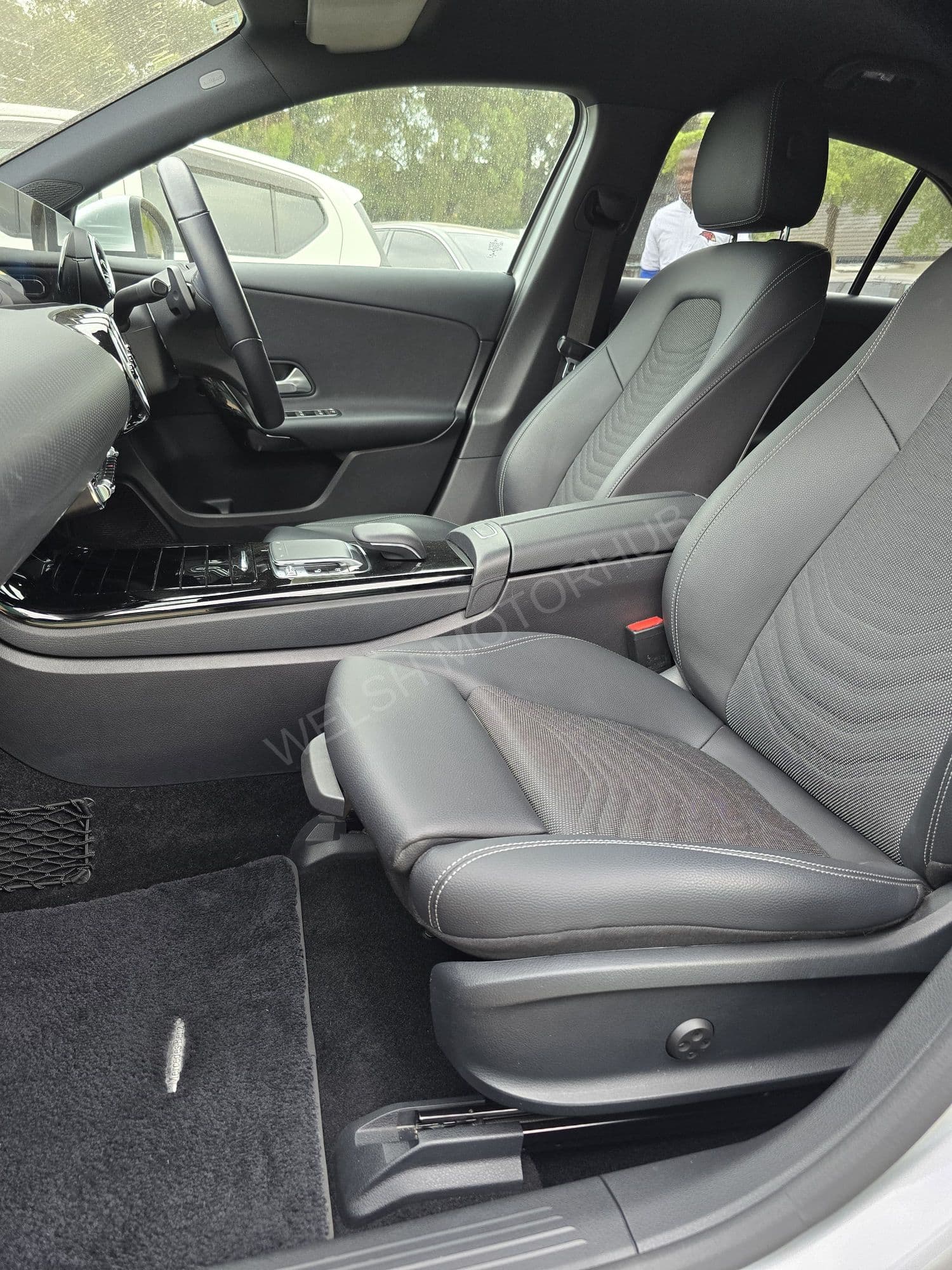 2019 Mercedes-Benz A180 1.3L Petrol Hatchback, photo 5