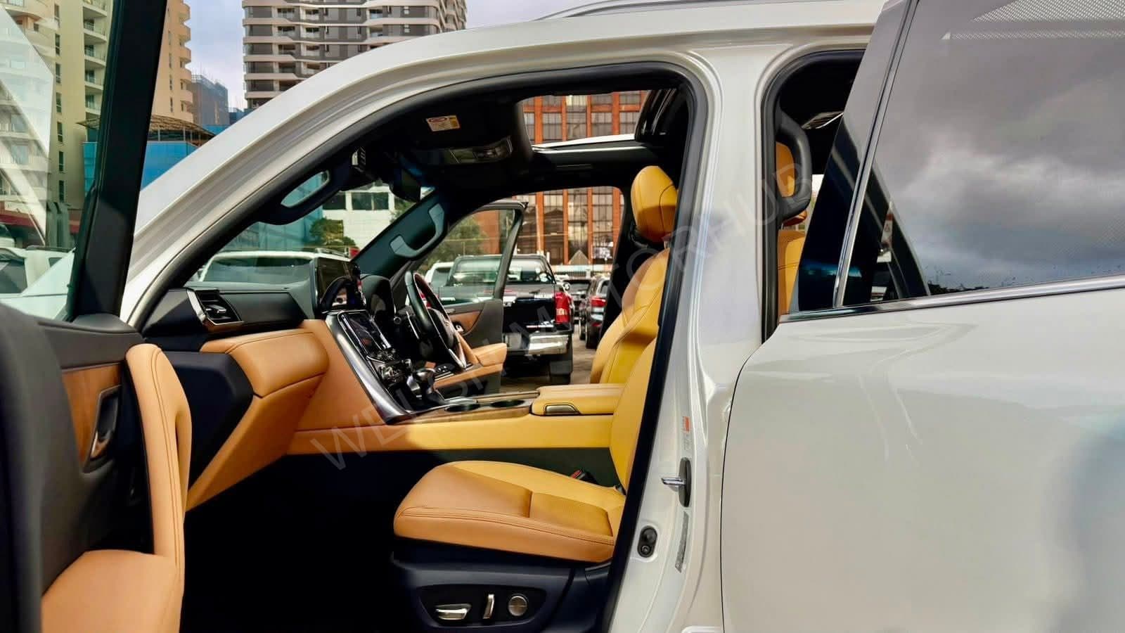 2023 Lexus LX 600 3.5L Petrol SUV, photo 13