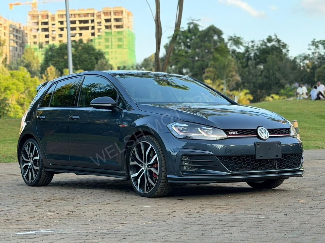 2019 Volkswagen Golf GTI MK7.5 2L Petrol Hatchback, photo 3