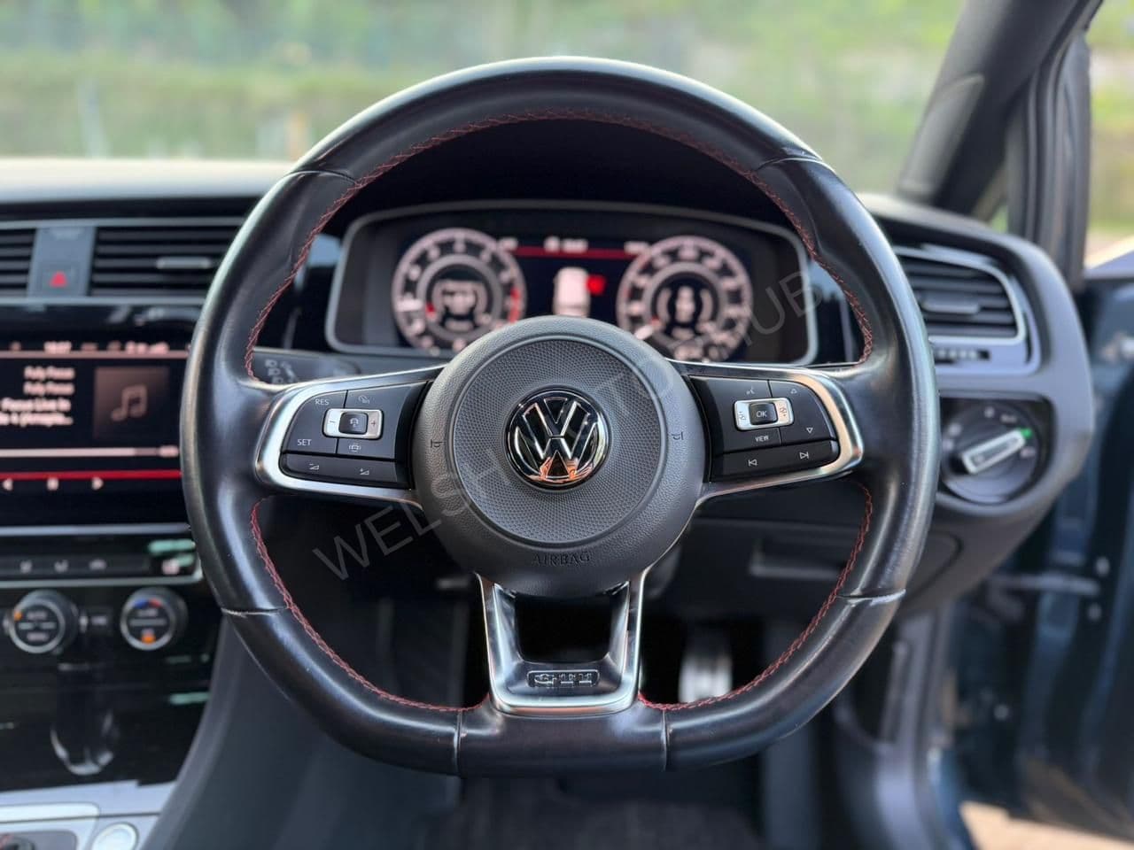 2019 Volkswagen Golf GTI MK7.5 2L Petrol Hatchback, photo 11