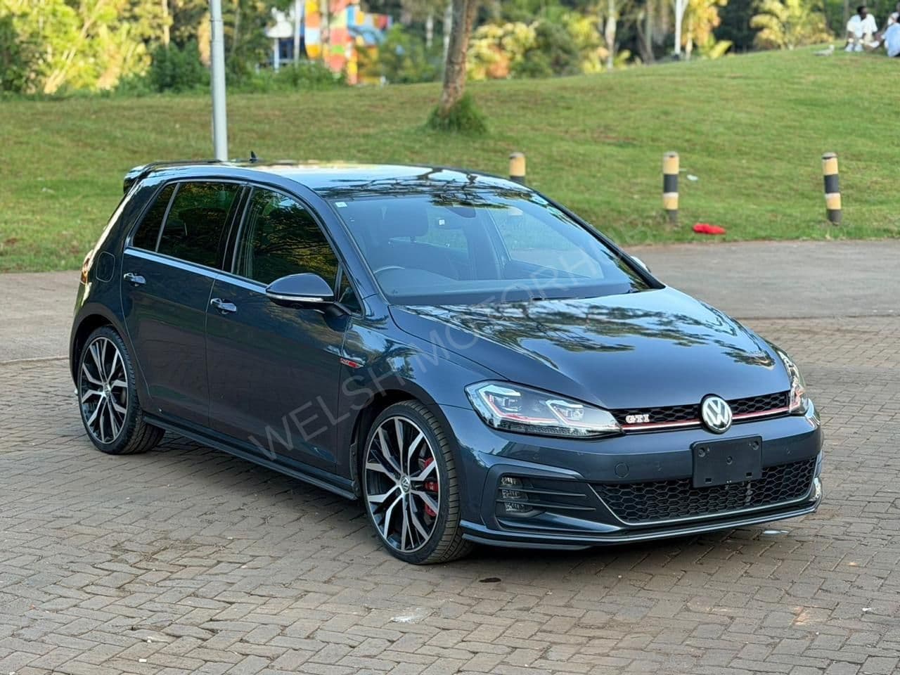 2019 Volkswagen Golf GTI MK7.5 2L Petrol Hatchback, photo 4