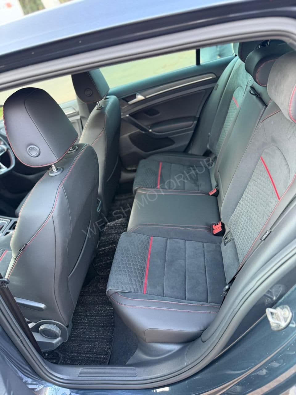 2019 Volkswagen Golf GTI MK7.5 2L Petrol Hatchback, photo 13