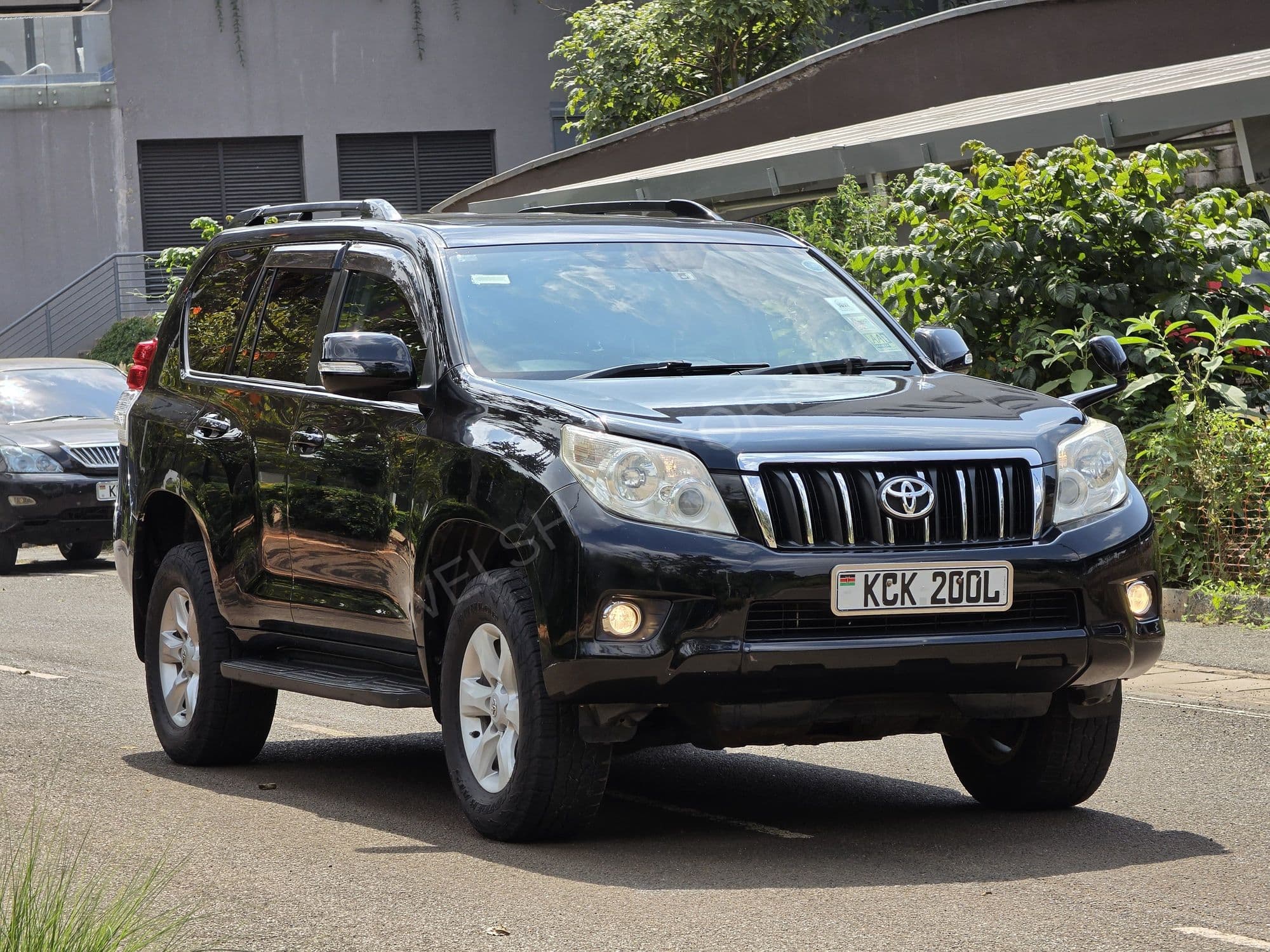 2011 Toyota Prado J150 TX 2.7L Petrol Sedan, main photo