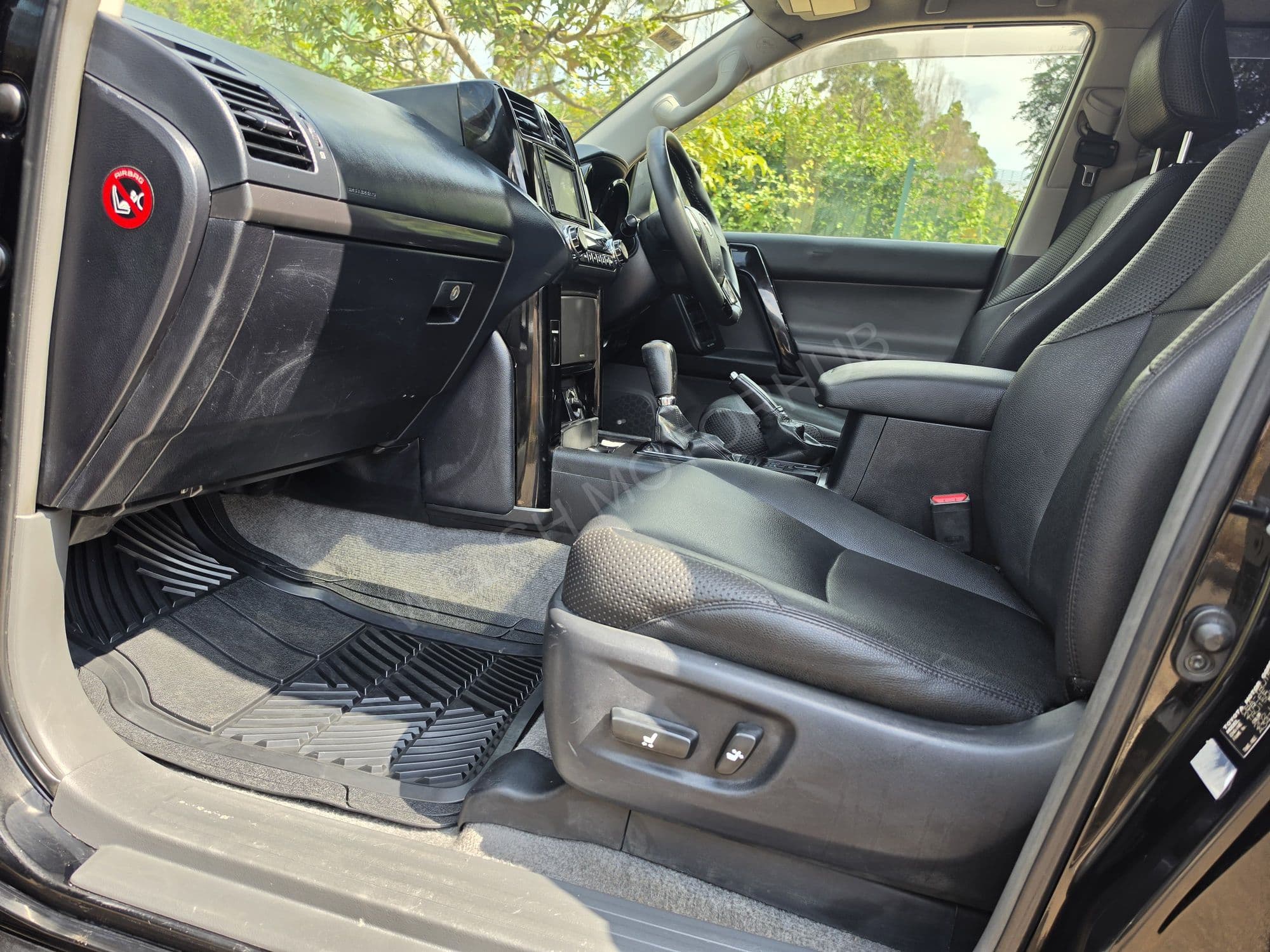 2011 Toyota Prado J150 TX 2.7L Petrol Sedan, photo 13