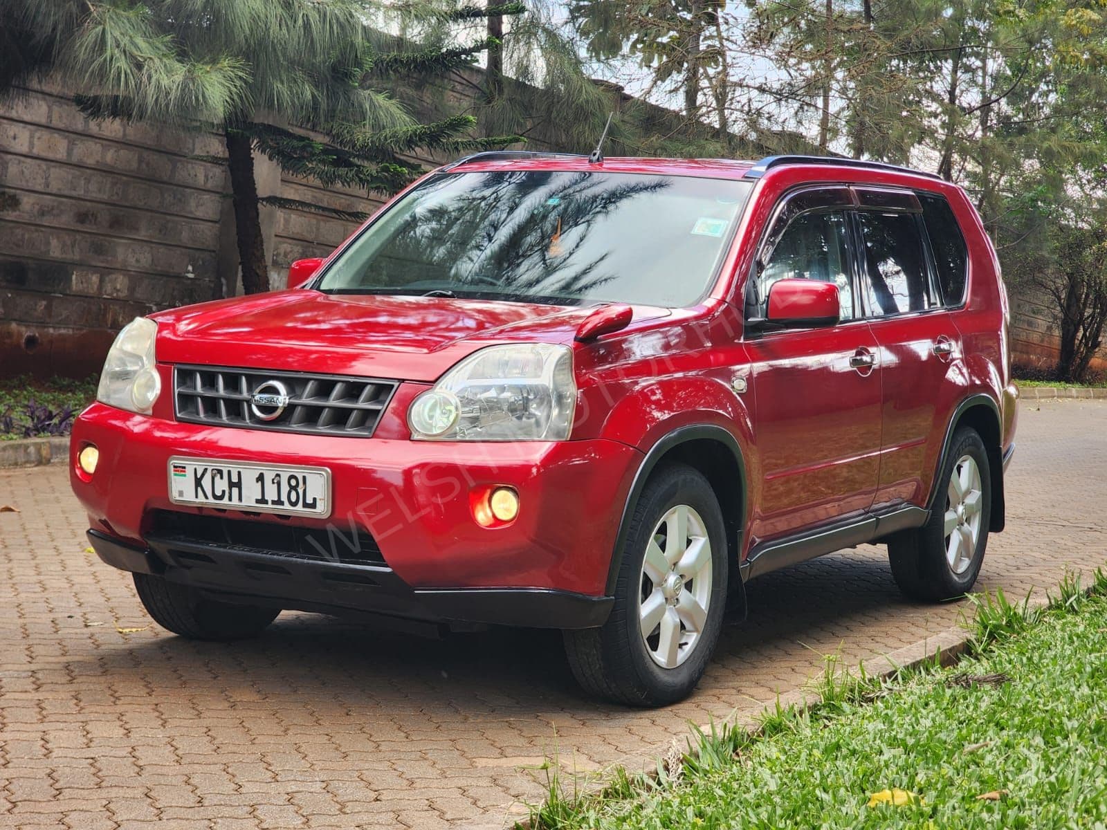 2009 Nissan X-Trail NT31 2L Petrol Sedan, photo 2