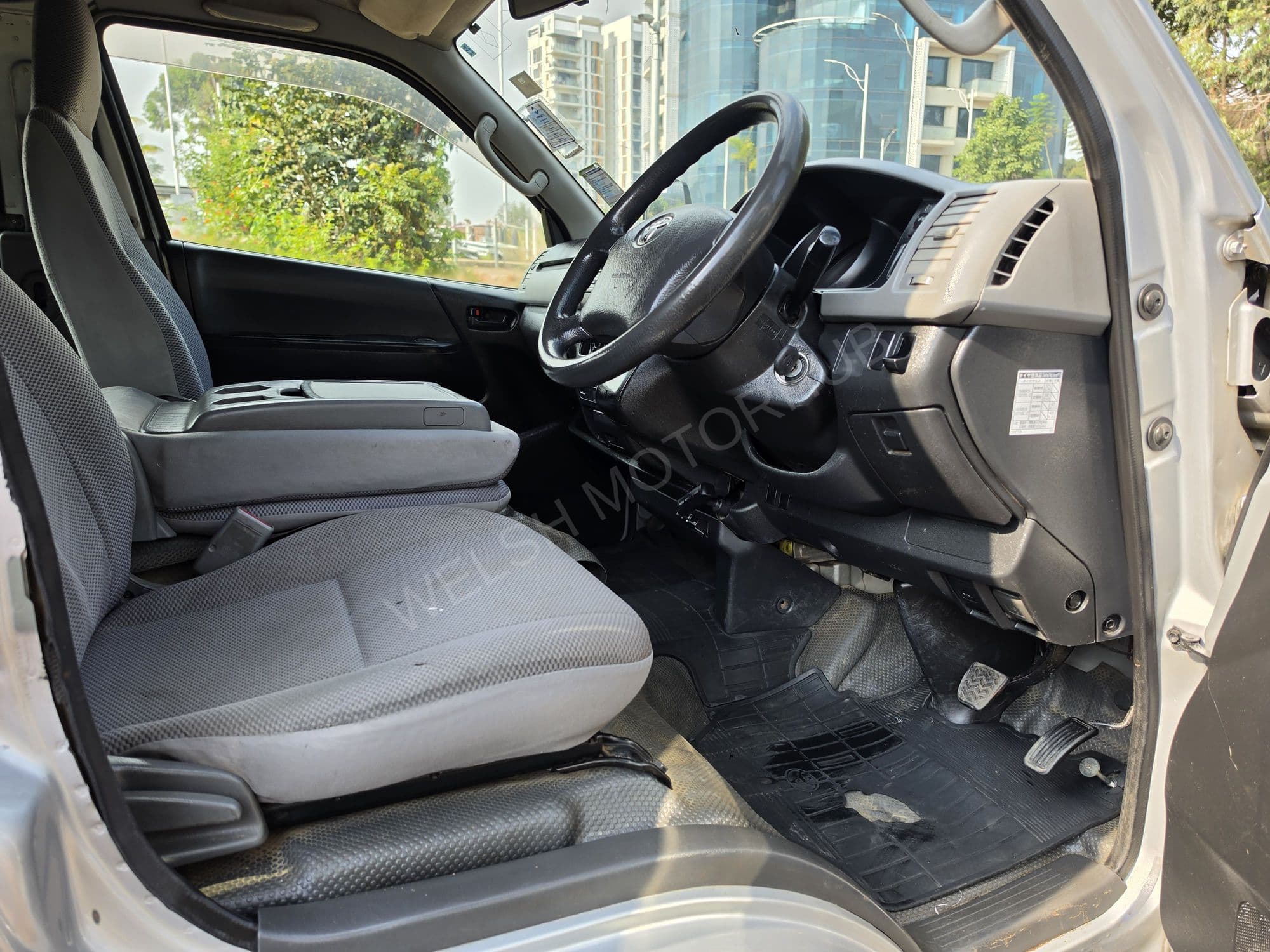 2008 Toyota Hiace 7L 2L Petrol MPV, photo 9