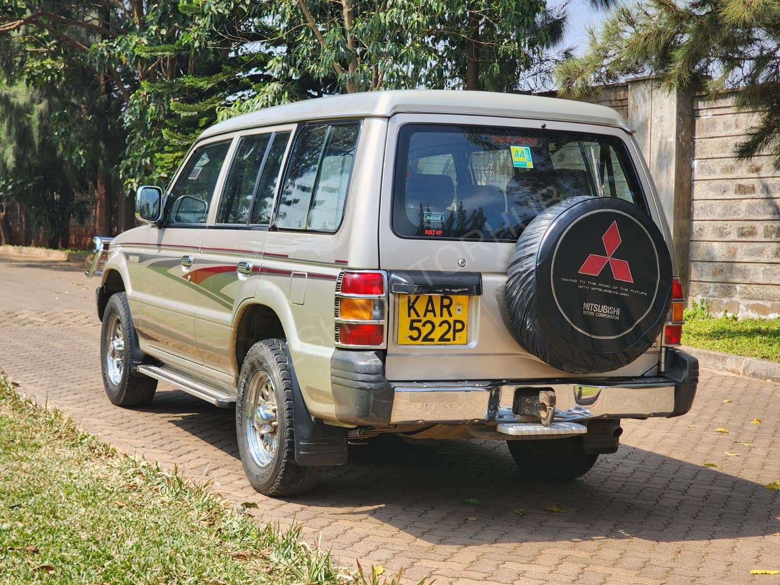 2004 Mitsubishi Pajero GLX 3L Petrol SUV, photo 5