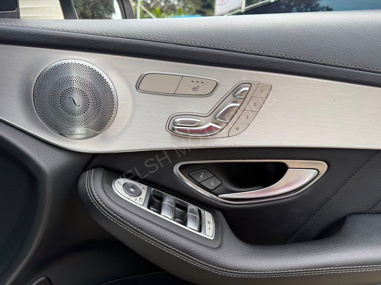 2016 Mercedes-Benz GLC250 4MATIC 2L Petrol SUV, photo 15