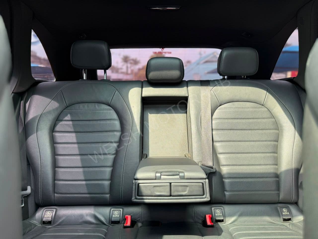 2016 Mercedes-Benz GLC250 4MATIC 2L Petrol SUV, photo 9