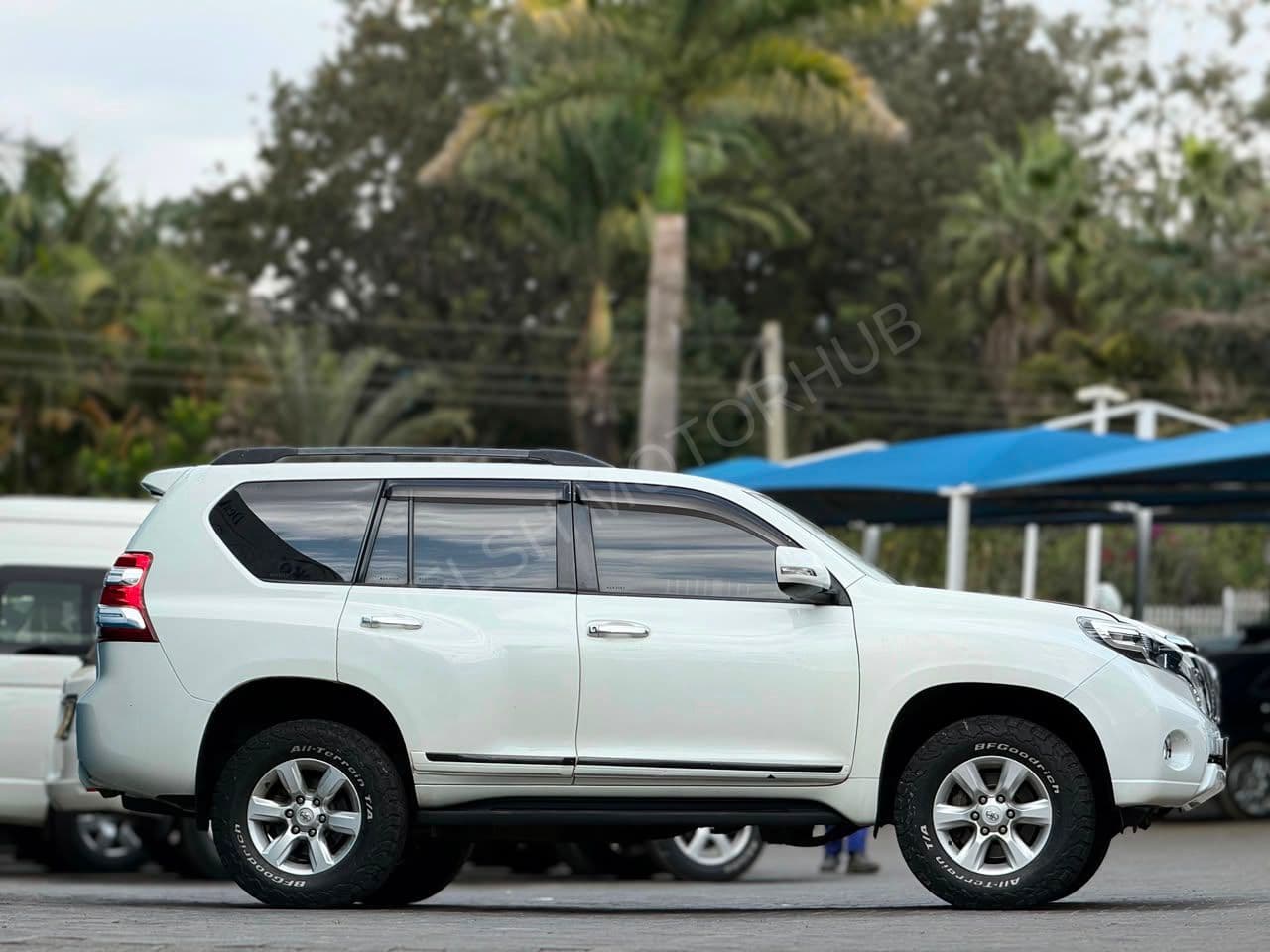 2009 Toyota Land Cruiser Prado TX 2.7L Petrol SUV, photo 2