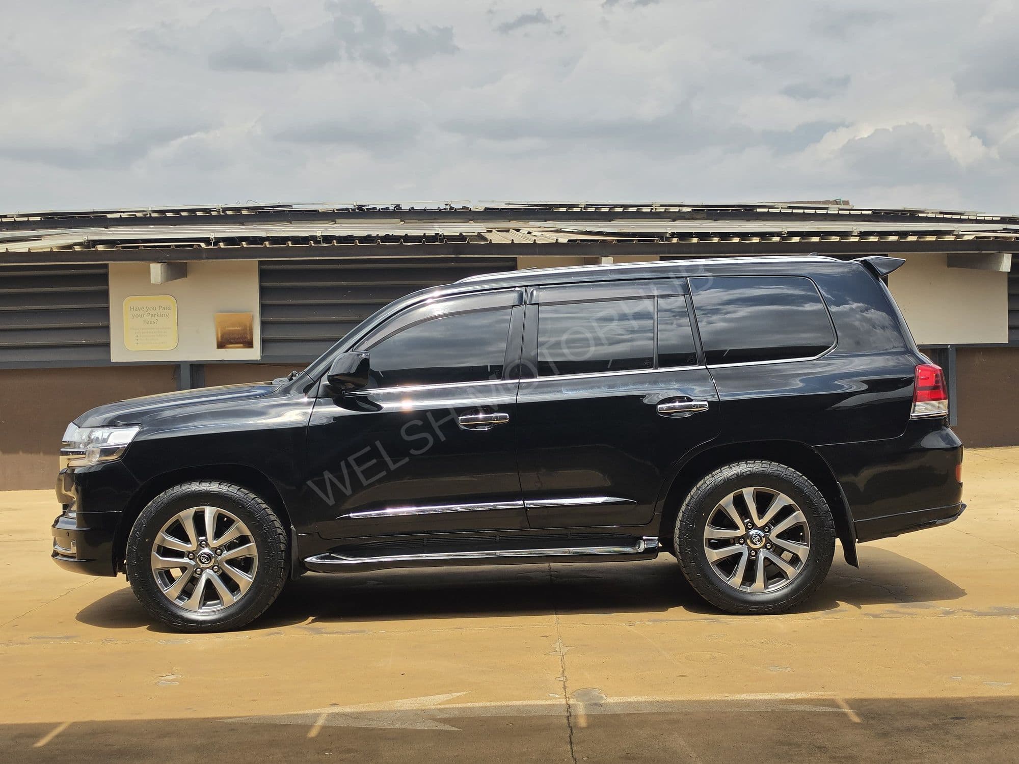2011 Toyota Land Cruiser V8 4.6L Petrol SUV, photo 6