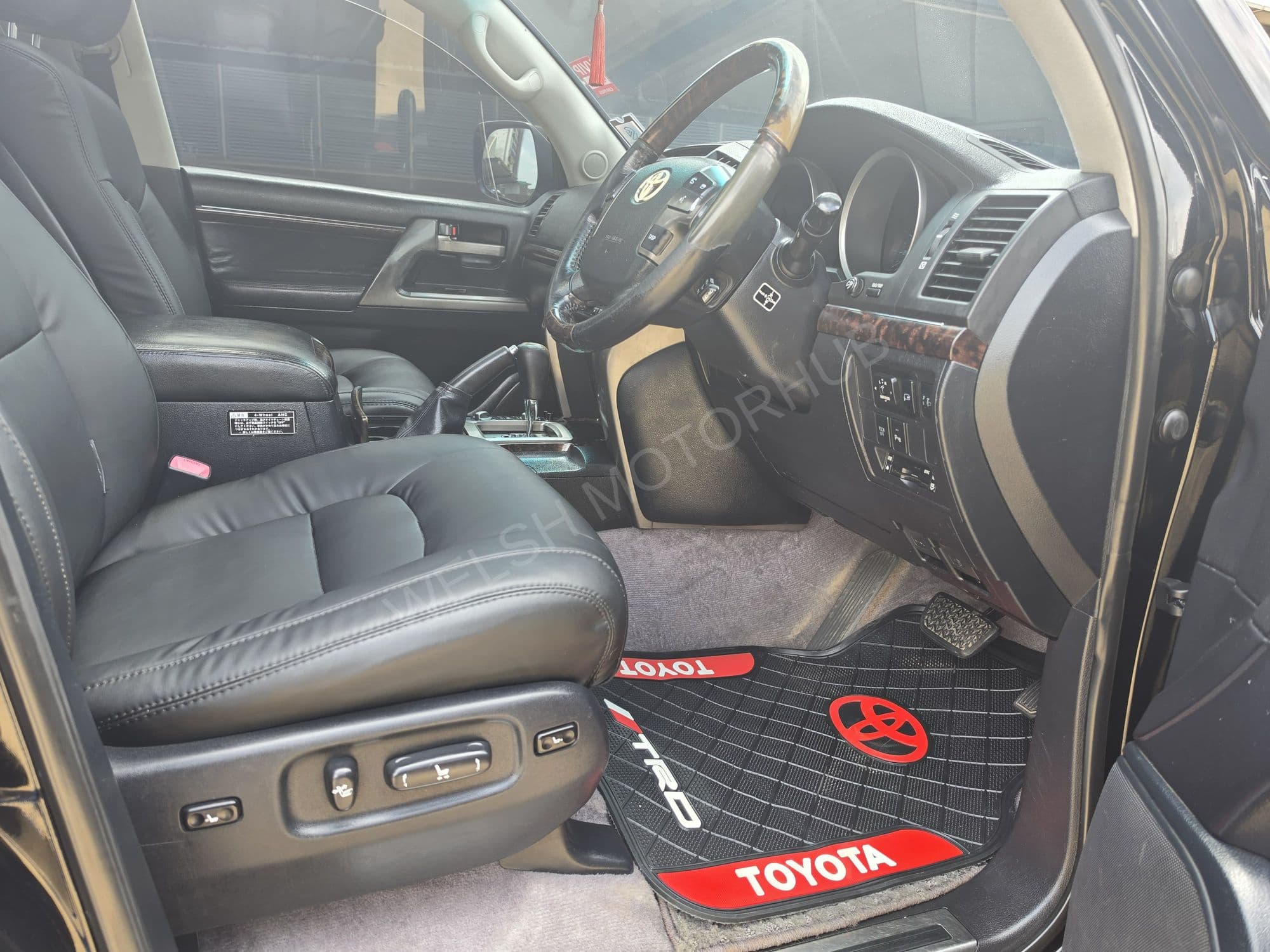 2011 Toyota Land Cruiser V8 4.6L Petrol SUV, photo 10