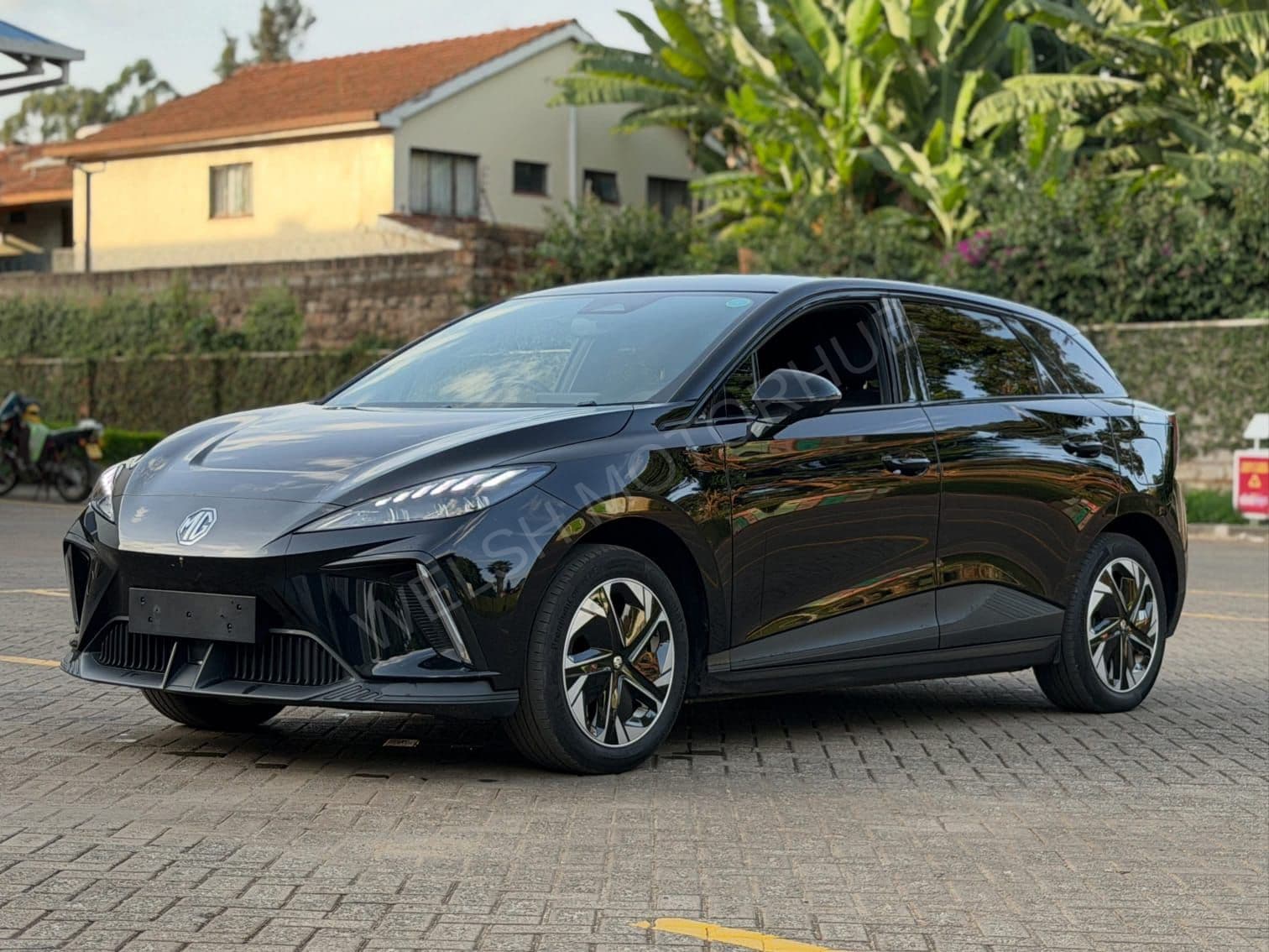 2022 MG 4 Electric Hatchback, photo 3