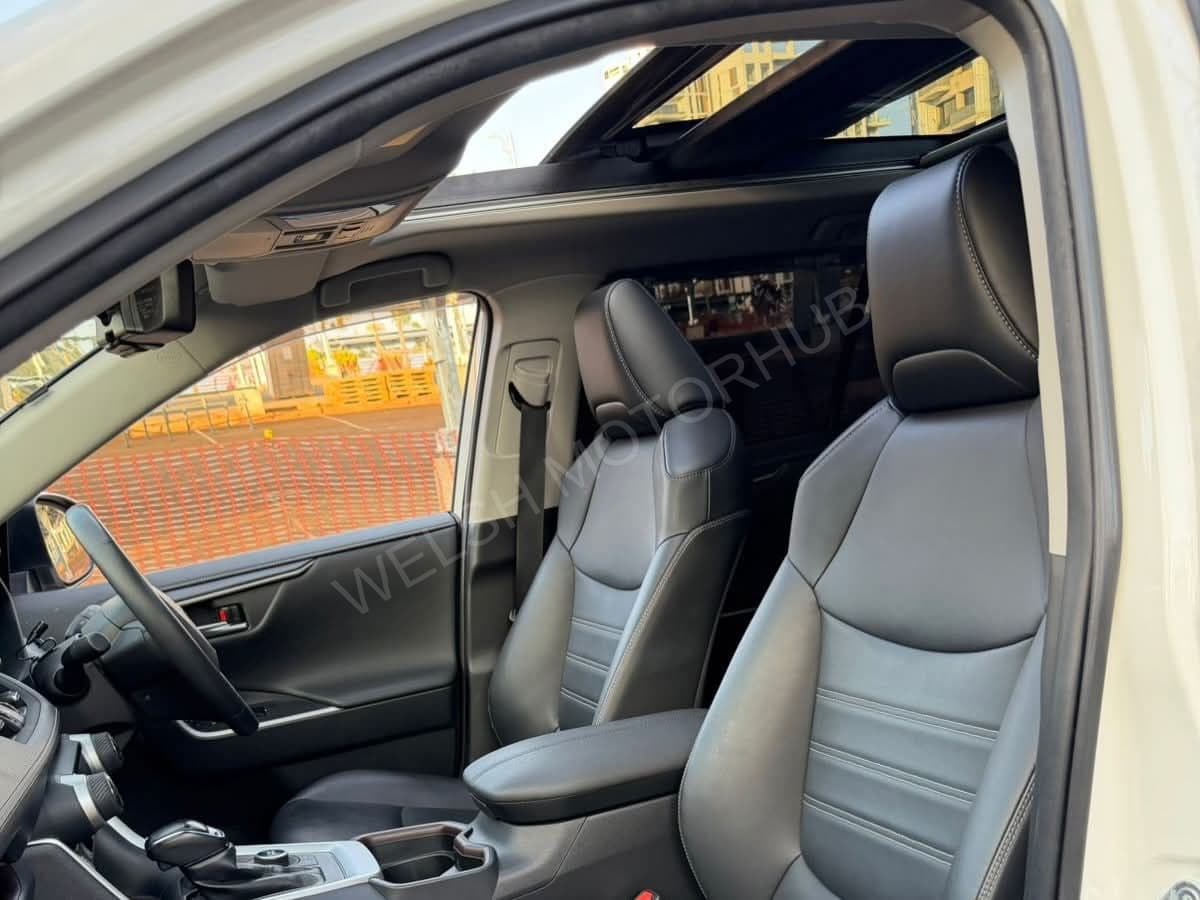 2021 Toyota RAV4 GZ PACKAGE 2L Petrol SUV, photo 13