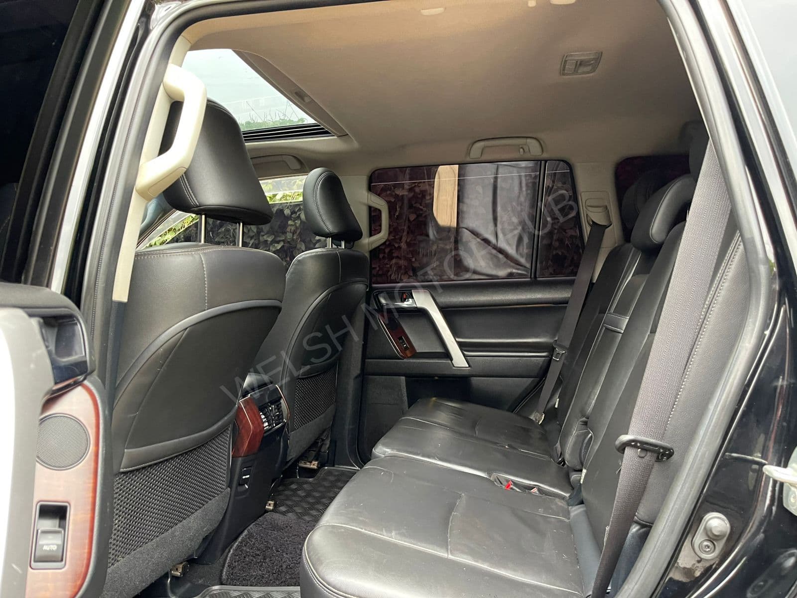 2016 Toyota Land Cruiser Prado TZG 2.8L Diesel SUV, photo 10