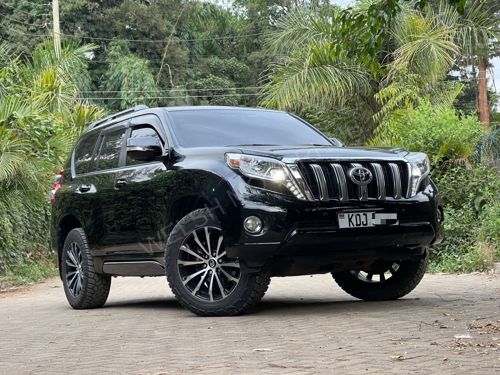 2016 Toyota Land Cruiser Prado TZG 2.8L Diesel SUV, photo 5