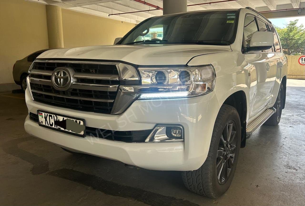 2012 Toyota Land Cruiser 200 V8