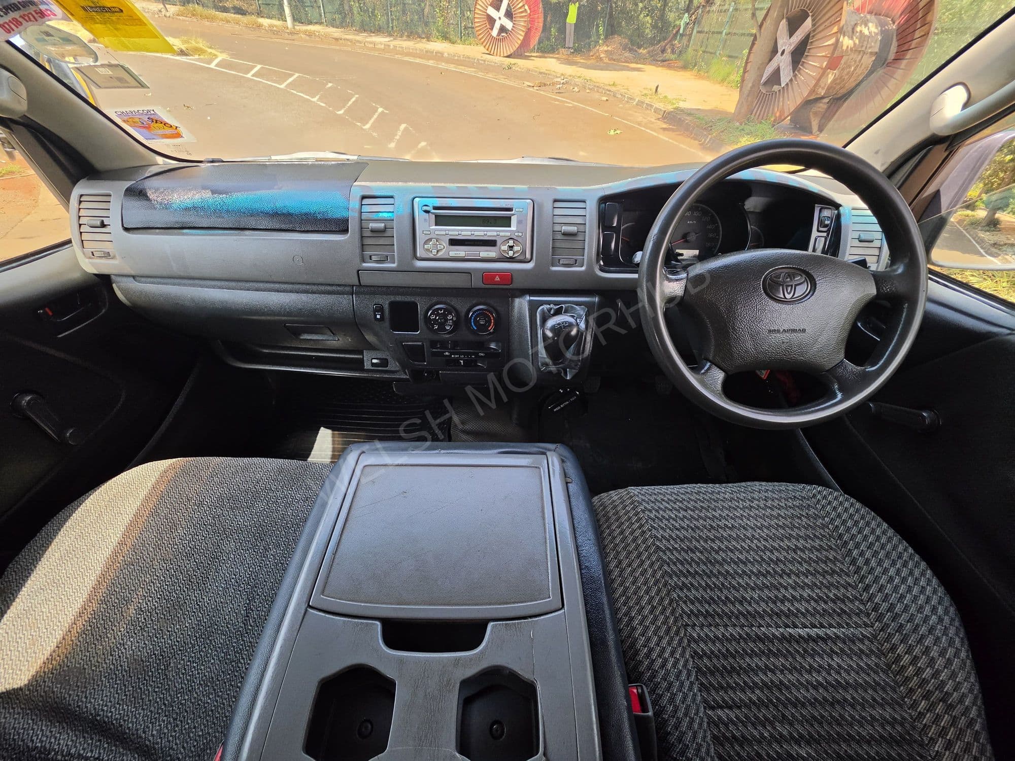 2007 Toyota Hiace 7L 3L Diesel MPV, photo 12