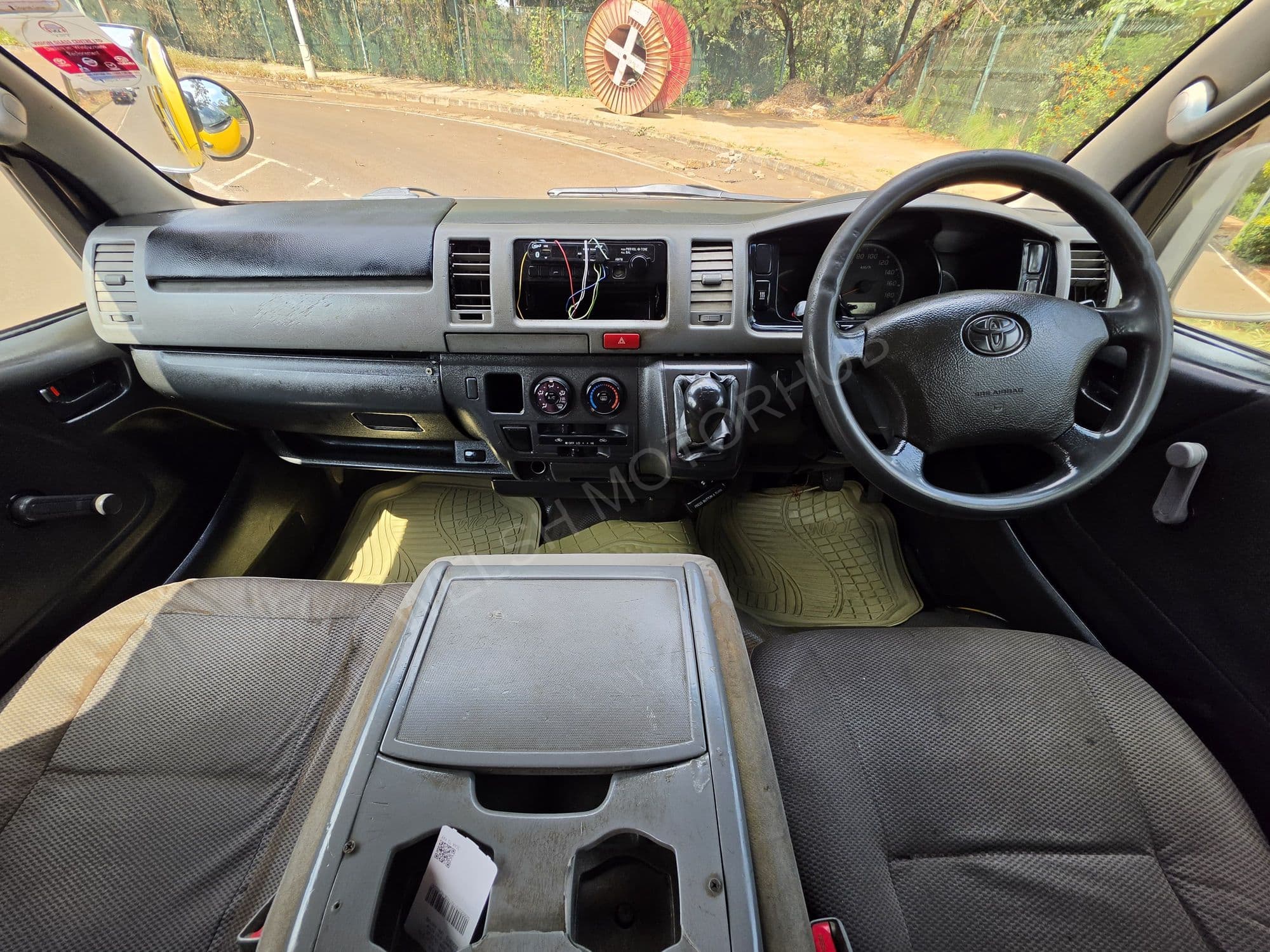 2005 Toyota Hiace 7L 3L Diesel MPV, photo 13