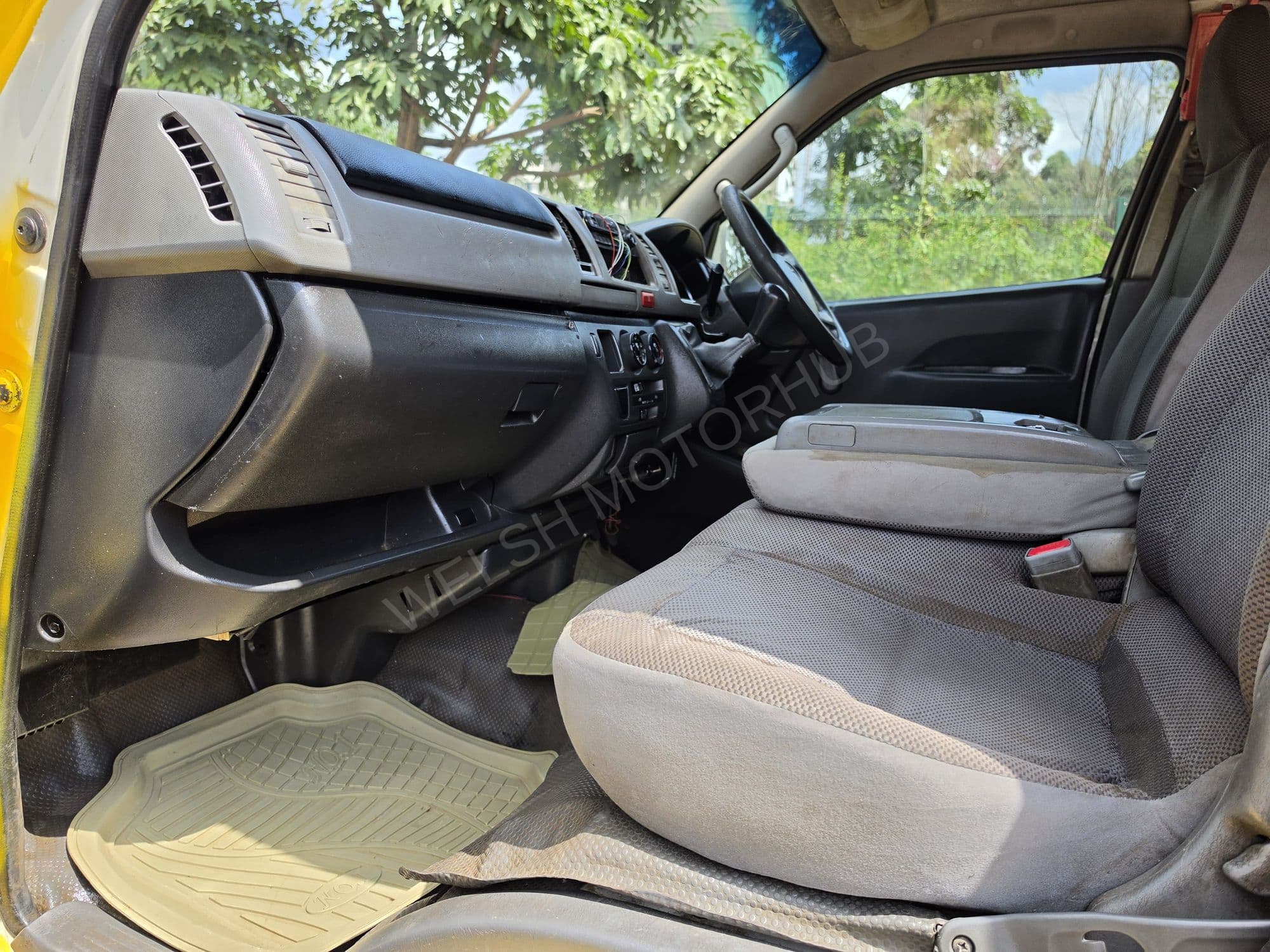 2005 Toyota Hiace 7L 3L Diesel MPV, photo 11