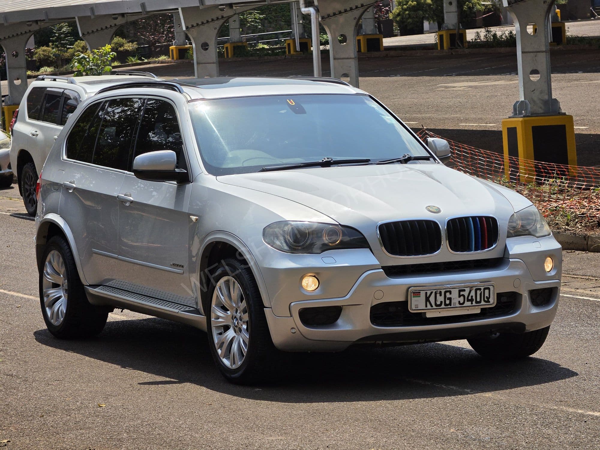 2010 BMW X5 3L Petrol SUV, photo 2