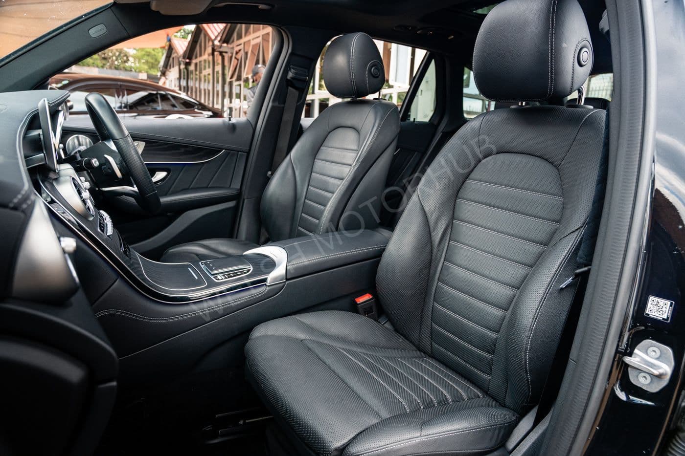 2019 Mercedes-Benz GLC220d 2.2L Diesel SUV, photo 7