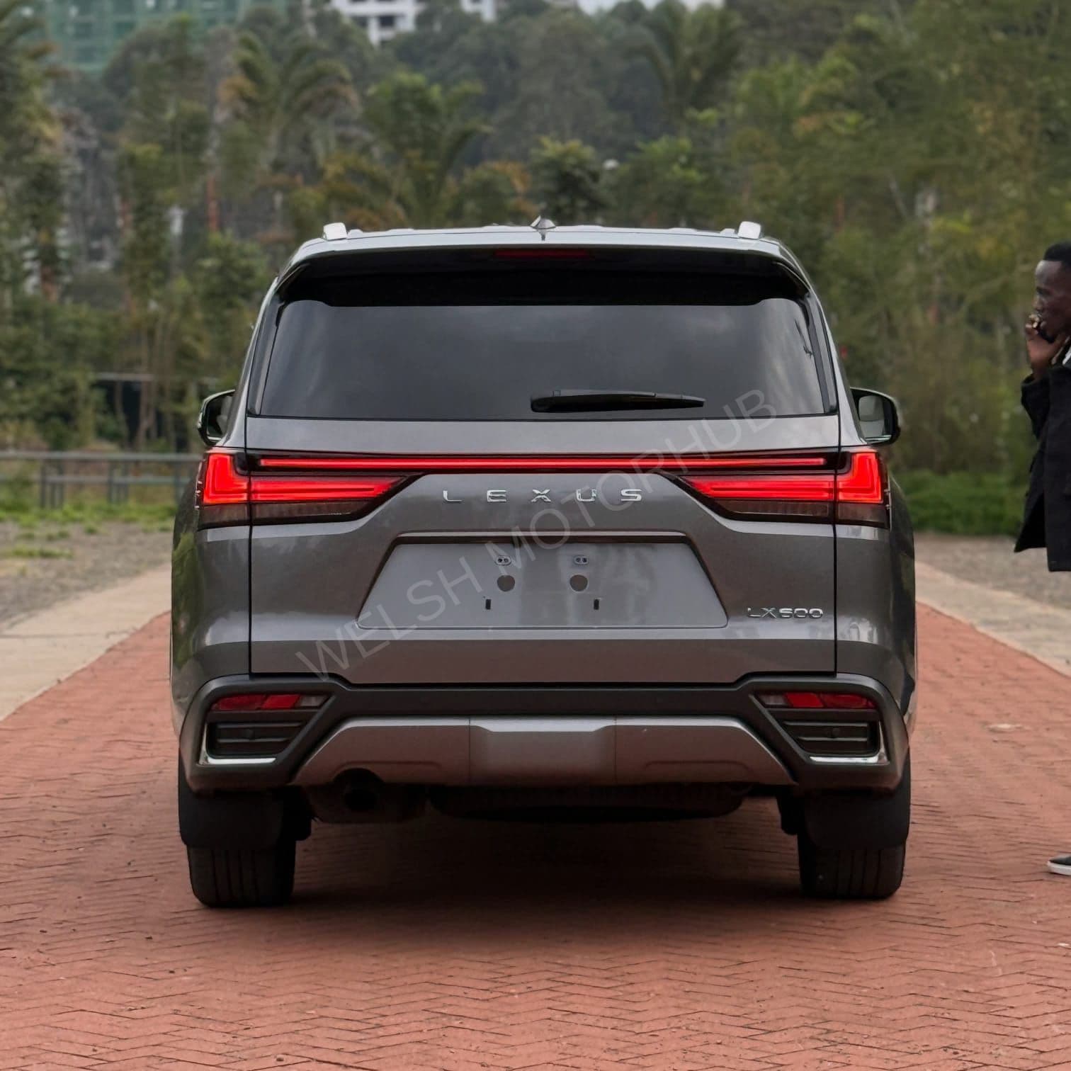 2023 Lexus LX600 3.5L Petrol SUV, photo 5