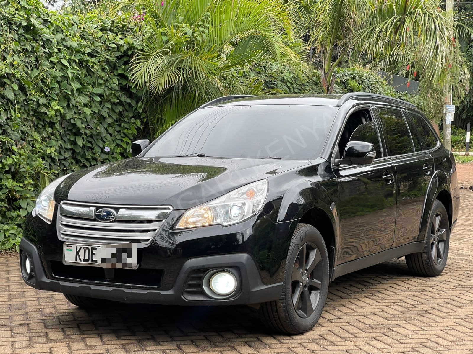 2014 Subaru Outback 2.5L Petrol, photo 2