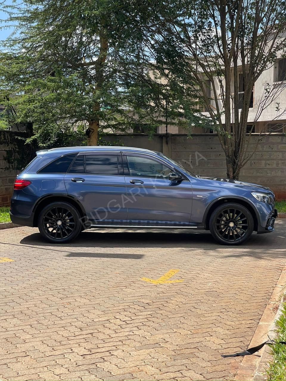 2017 Mercedes-Benz GLC 250 4Matic Edition 1 2L Petrol SUV, photo 3